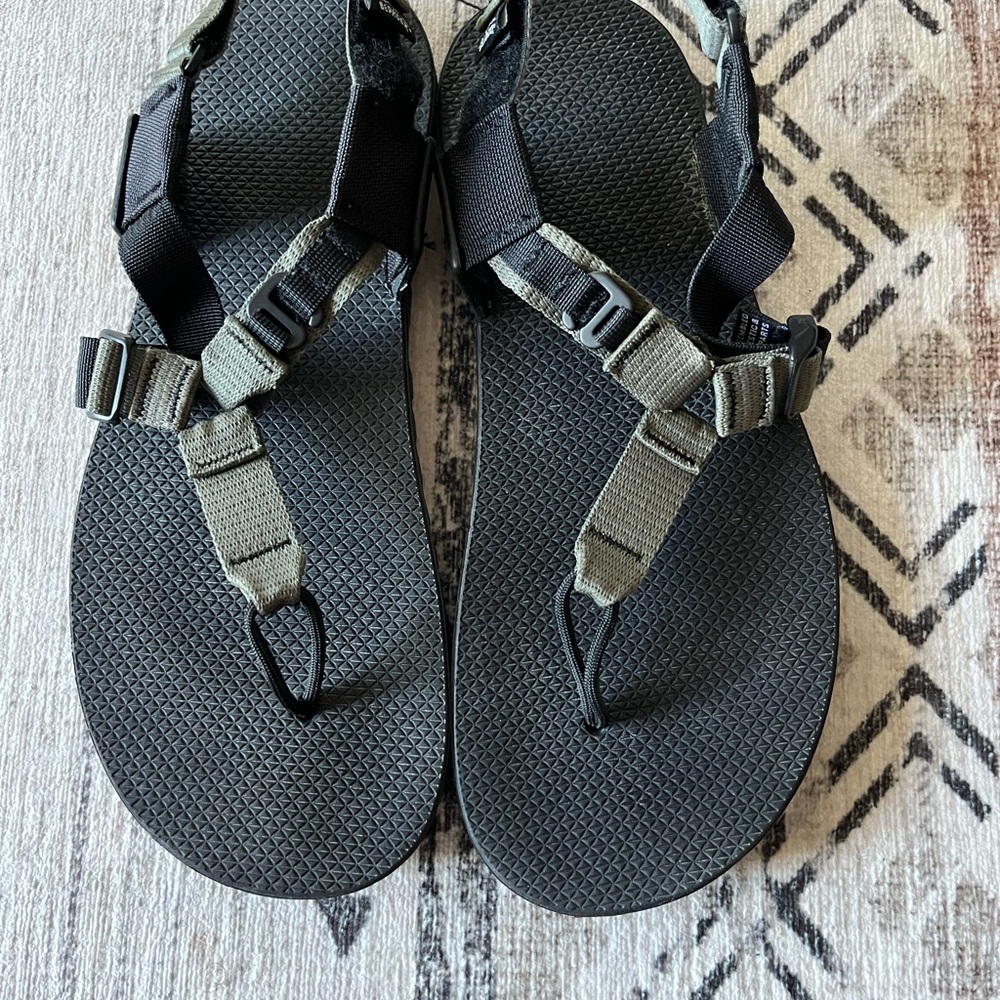 Bedrock Sandals Cairn Size 10 M/ W 11